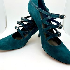 Nine West 8.5 Suede Bluegreen 3 Gold Top Buckle Heels. Great Condition.